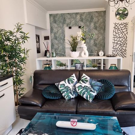 App Paris 5 Appartement Umag Buitenkant foto