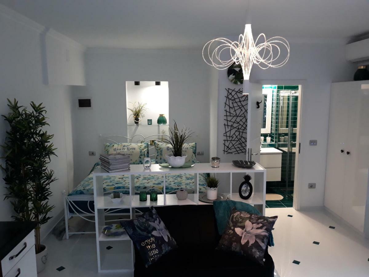 App Paris 5 Appartement Umag Buitenkant foto